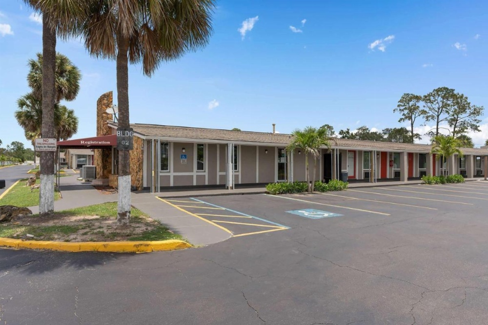 Super 8 by Wyndham Kissimmee-Orlando Image 31