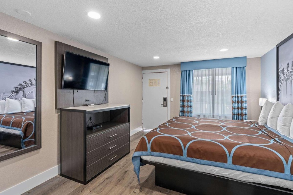 Super 8 by Wyndham Kissimmee-Orlando Image 35